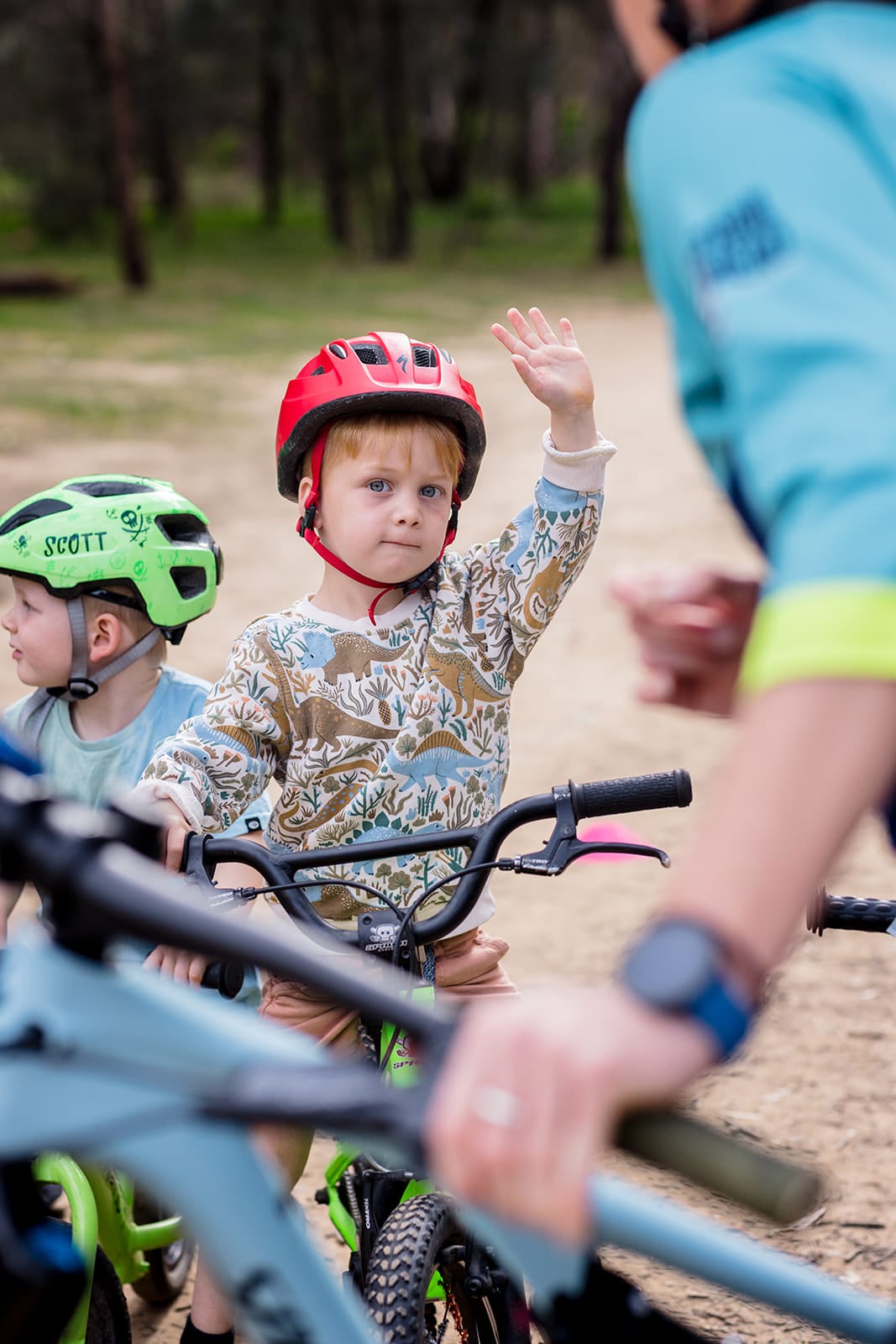 Trail Head Coaching Kids mountain biking skills session on dirt trail